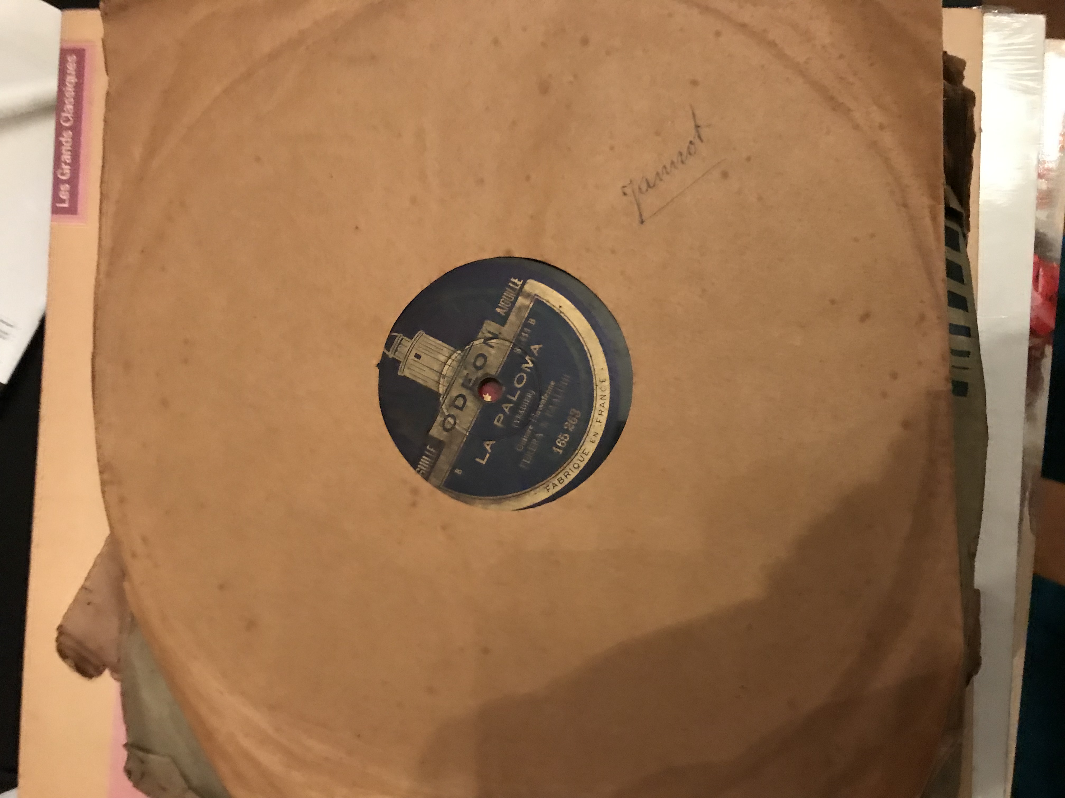 Vinyls T (22)